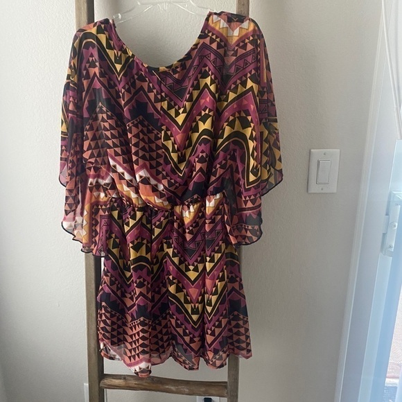 Colorful dress with band at waist - Picture 5 of 5